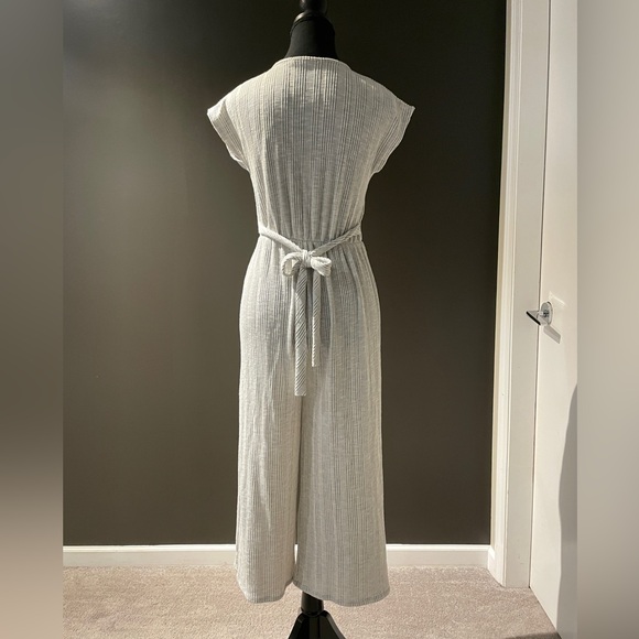 Textured Jersey Jumpsuit - Picture 2 of 3